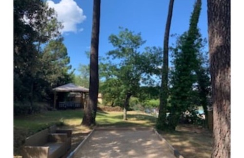 Tauriers Cottage | GITES (AIR-CONDITIONED) WITH SHARED POOL TAURIERS