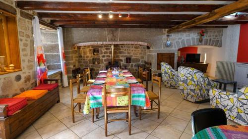 Albaret-le-Comtal House | Gites de france 11 personnes au teil
