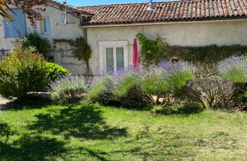 Saint-Aulais-la-Chapelle House | Gites du Grand Bois
