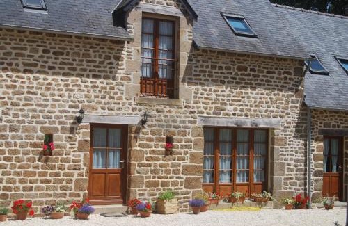 Saint-Simeon House | Gites Les Coudreaux