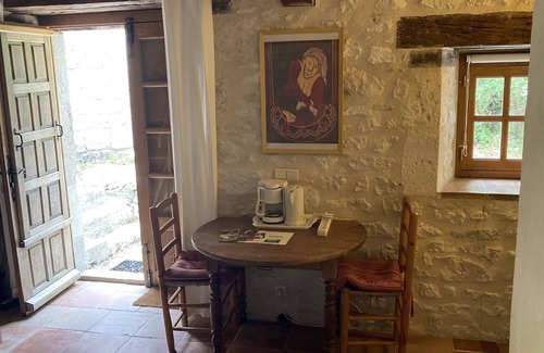 Pern Apartment | Gites Oleandre and Lavande at Chateau FABRE VIEUX