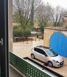 Charleval Apartment | GitesLuberon 1 studio