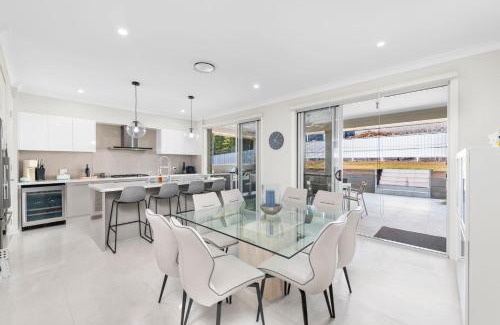 Corlette House | Giuseppina 3 Ebb Tide Way Corlette