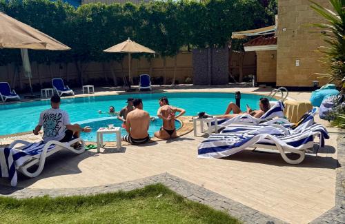 Kafrat al Jabal Hotel | Giza Palace Pyramids View