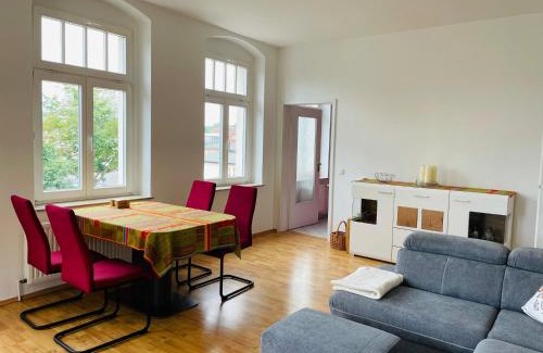 Zwickau Apartment | "Glück auf" Lichtdurchflutete schicke Ferienwohnung in Zwickau