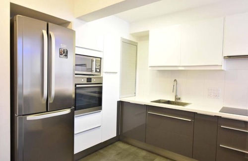 Lykabittos Apartment | Glabur Stays - The Amazing 1-Bedroom, City Center