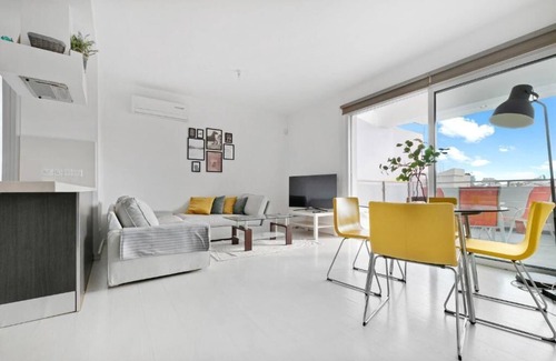 Lykabittos Apartment | Glabur Stays - The Fabulous 2 Bedroom Apt, City Center