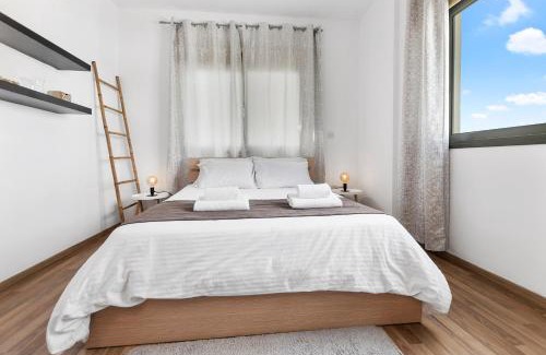 Acropolis Apartment | Glabur Stays - The Nicosia Elite - Exceptional Top Floor Apartment Nicosia City, Welcomes U!
