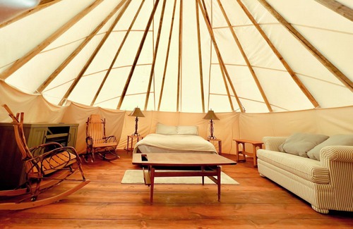 Browning RV Rental | Glacier Grizzly Resort - Glamping