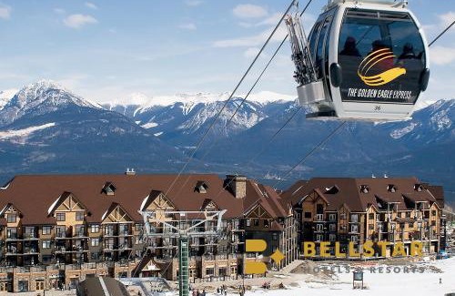 Golden Hotel | Glacier Mountaineer Lodge