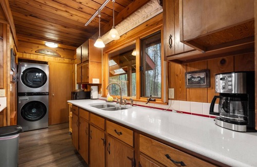 West Glacier Cabin | Glacier Park and Golf Course Views