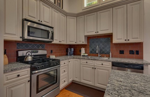Ridgewood House | Glades Getaway by Tahoe Getaways - Carnelian Bay - Dog OK - Near Hiking/Biking
