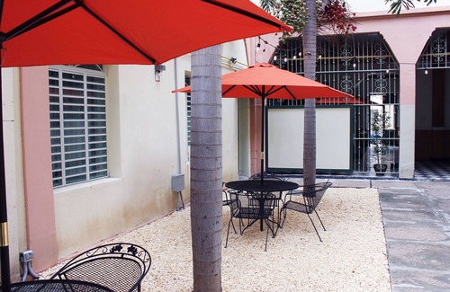 Ponce Centro Apartment | Gladiolas 1104