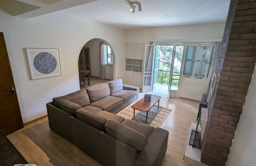 City Centre Apartment | Gladstone 1 Bedroom Apartment