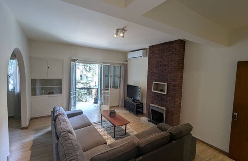 City Centre Apartment | Gladstone 1 Bedroom Apartment