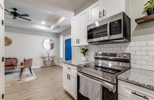 Barker House | Glam luxury lifestyle within Houston!