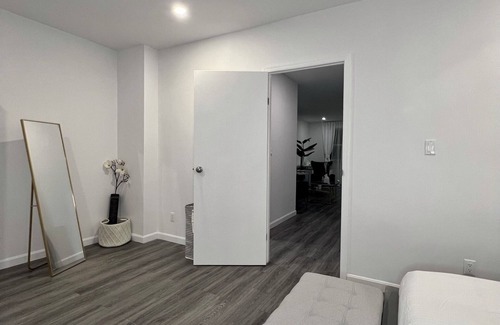 Bath Beach Apartment | Glamorous 1 bd/1 bath Condo in Lower East Side