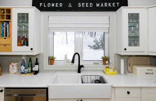Irondale Cottage | Glamorous and beautifully appointed cottage!