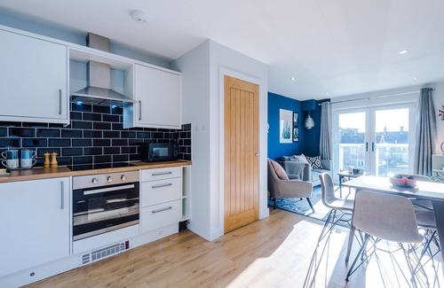 Handsworth Apartment | Glamorous Apartment with Parking in Sheffield