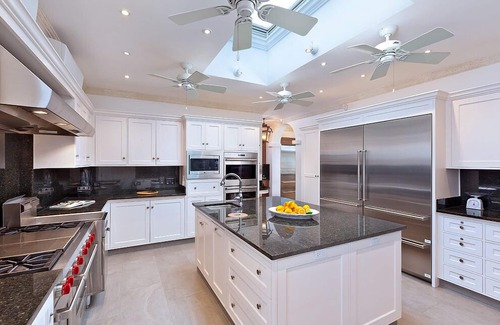 Little Battaleys Villa | Glamorous Beachfront Estate - Leamington
