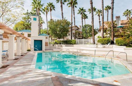 Aliso Viejo House | Glamorous Regal Design Home with Private Patio and Garage