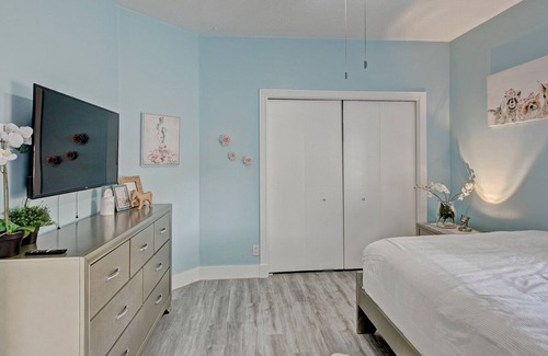 Greenview Shores House | Glamour house with heated pool. Wellington. Fl
