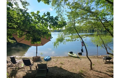 Whitesboro House | Glampers Paradise!