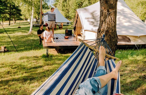 Chocianow Apartment | Glampine - Luxurious glamping tents in the Seru forest