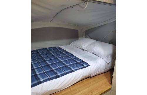North Beach House | Glamping at the beach with a tv