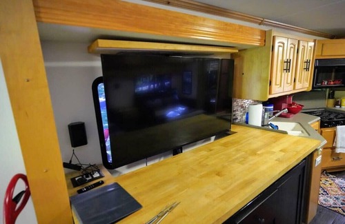 Treasure Lake House | *Glamping at Treasure Lake*