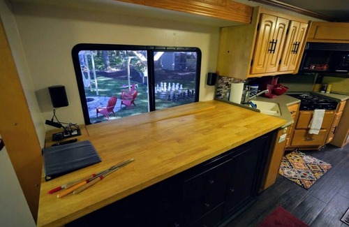 Treasure Lake House | *Glamping at Treasure Lake*