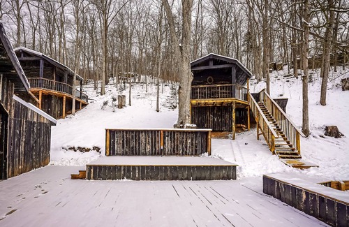 Lynx Cabin | Glamping Cabin | Huge Window | Cliff and Animal Views