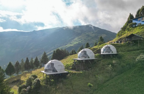 Pelileo Cabin | Glamping Dome #1: A Magical Romantic Escape in Baños Ecuador