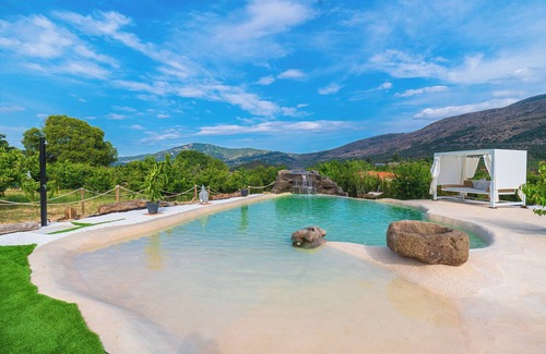 Casas del Castanar Cabin | Glamping El Jardin De Las Delizias, Valle del Jerte, Spain