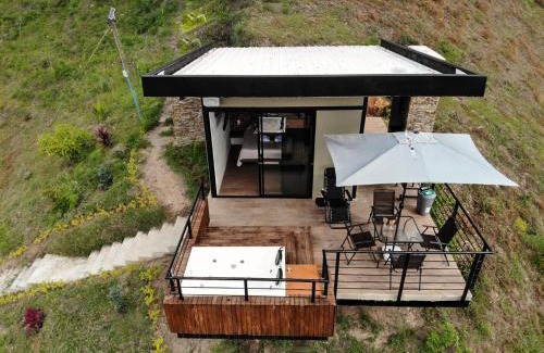 El Penol Ski Chalet | Glamping en Guatape Wifi Jacuzzi