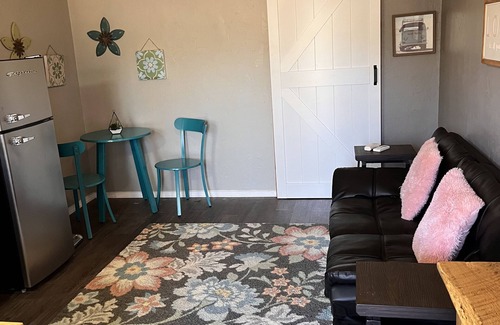 Eureka Springs Cabin | Glamping Getaway - Tiny home on 143 acres of beauty!