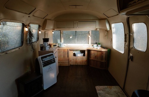 Canyon Lake House | Glamping getaway with private hot tub in Canyon Lake, TX