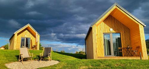 Hrib pri Hinjah House | Glamping Happiness with Natural Pool