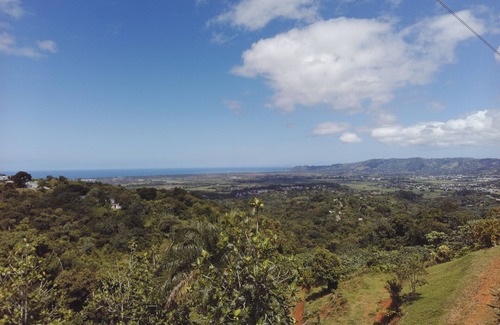 Casey Abajo House | Glamping in Añasco