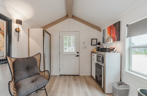 Spicewood Cabin | Glamping in Spicewood TX Hill Country~ Cabin 1 The Madison at Green Acres