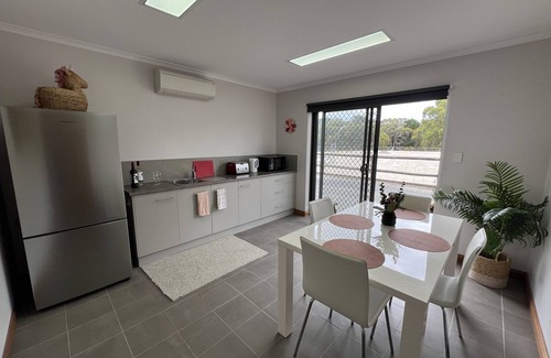 Carey Gully RV Rental | Glamping in the stunning Adelaide Hills in the heart of wine country