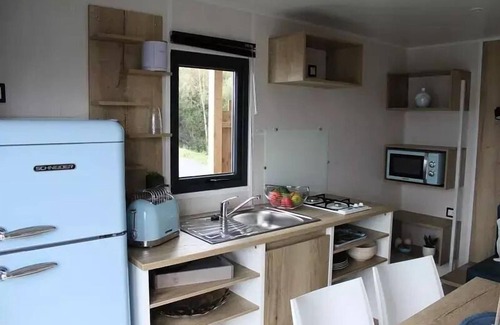 Laussac Cabin | Glamping Kabine 22m2 (2 Schlafzimmer) - ohne Sanitäranlagen 5 Personen