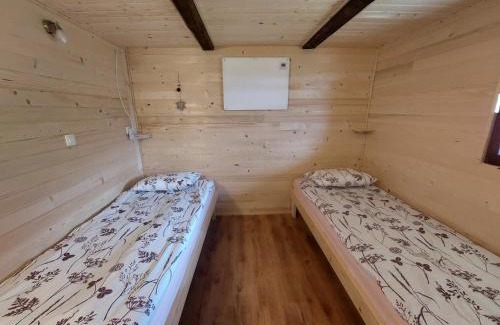 Gorenja vas-Poljane Ski Chalet | Glamping Laze