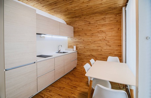 Crnomelj House | Glamping Malerič Natural Pool & Wellness access