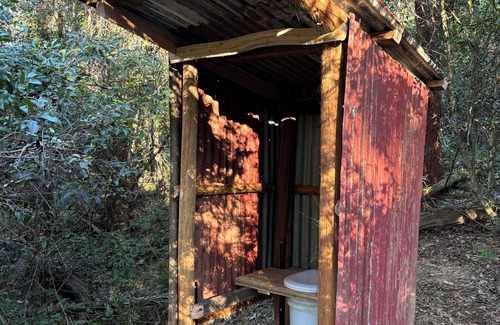 Murrah RV Rental | Glamping nature escape 5 minutes from pristine empty beaches