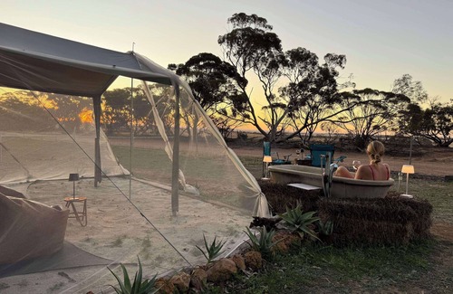 Moulyinning RV Rental | Glamping off-grid just over 3 hours from Perth & Bunbury on the way to Esperance