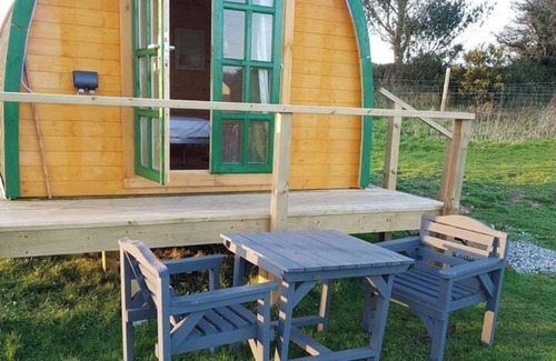 Stenalees Cabin | Glamping Pod in St Austell, Sleeps 2 with Spa Pool
