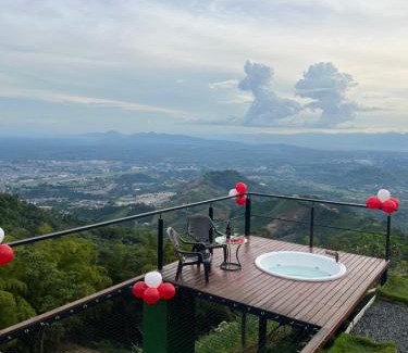 Pereira Bed & Breakfast | Glamping Ríos Voladores Pereira