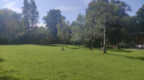 Seekirchen am Wallersee House | Glamping Wallersee - Unter dem Kastanienbaum