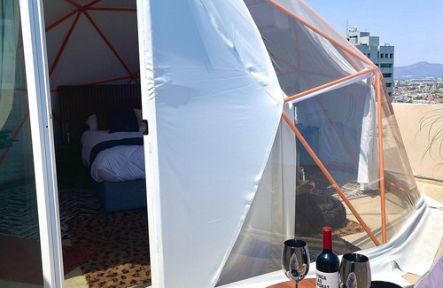 Lafayette RV Rental | Glamping with jacuzzi on 15th floor, Great View